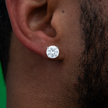 Pendientes de moissanita con corte redondo de 8 mm en plata vermeil de oro blanco