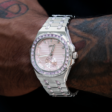 Reloj de pulsera 39MM Visionary Moissanita con banda de piedra rosa helada - Oro blanco