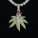 Smoking Skull Leaf Pendant - Yellow Gold