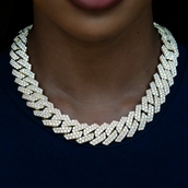 Diamond Prong Cuban Necklace in Yellow Gold- 19mm