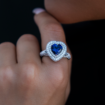 Anillo Corazón de Zafiro en Vermeil de Oro Blanco