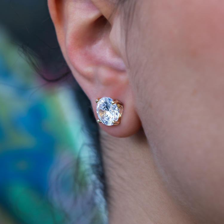 10mm Round Cut Diamond Stud Earrings in Yellow Gold