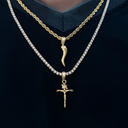 Conjunto de cuerno italiano y cruz en oro amarillo