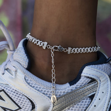 Butterfly Diamond Prong Cuban Anklet in White Gold