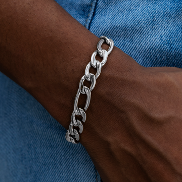 Figaro Chain Bracelet in White Gold- 9mm