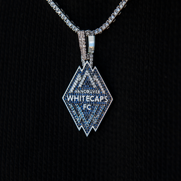 Colgante con el logotipo oficial de la MLS de los Vancouver Whitecaps FC en oro blanco