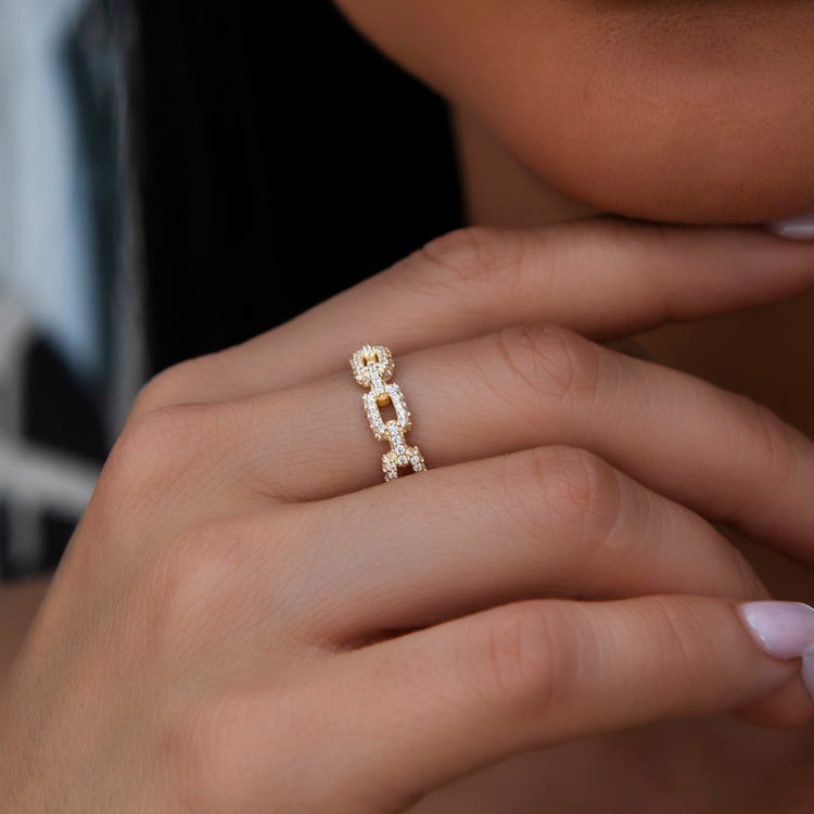 Iced Paper Clip Ring in Yellow Gold Vermeil