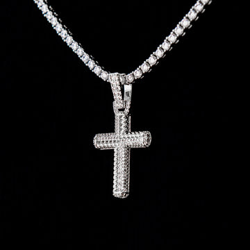 Colgante Cruz de Cuerda Helada con Mezcla de Oro Blanco