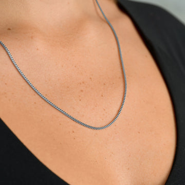 Micro Box Necklace in White Gold - 1.5mm