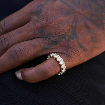 Anillo de banda de diamantes de una sola hilera de 4 mm