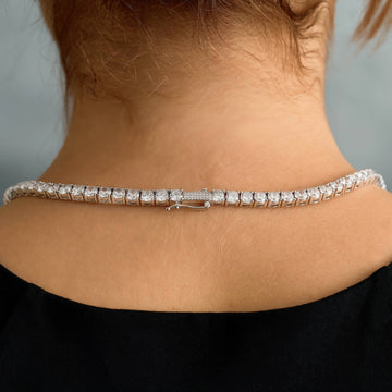 Collar de oro blanco con cruz, rosario y lariat de tenis de diamantes de la eternidad - 5 mm