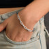 Pulsera de cadena de clips de oro blanco - 5 mm