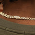 Cadena cubana con diamantes en oro amarillo - 8.5 mm