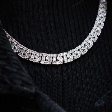 Collar de eslabones de cadena baguette en oro blanco