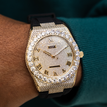 Alpha Era® Dorado con Correa de Goma de 42 MM Completamente Cubierto de Hielo