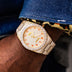 42 MM Totalmente Cubierto Dial Árabe Alpha Era® en Oro