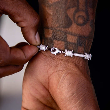 Pulsera Iced Barbed Wire + Micro Diamond Prong de 6 mm en oro blanco