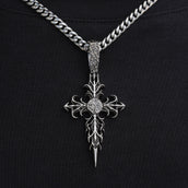 Motivo Drago Cross Pendant