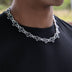 Collar de oro blanco con múltiples cruces de diamantes