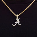 Colgante de micro logo oficial de la NCAA Alabama Crimson Tide - Oro amarillo