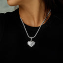 Colgante de corazón en oro blanco con estrella de diamante GLD