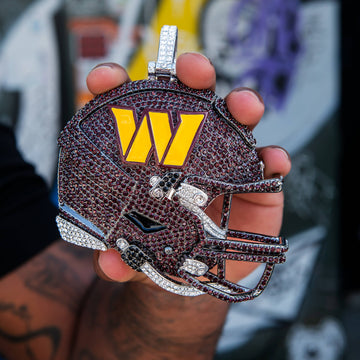 Dije oficial de casco de la NFL de los Washington Commanders de Giant
