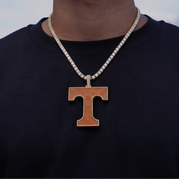 Colgante grande con el logotipo de los Tennessee Volunteers en oro blanco