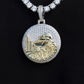 Colgante LA con diamantes en oro blanco
