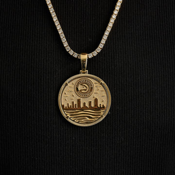Atlanta Hawks Official NBA Coin Pendant in Yellow Gold