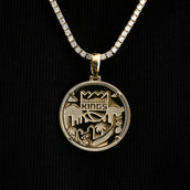 Sacramento Kings Official NBA Coin Pendant in Yellow Gold