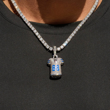Colgante de oro blanco con el número 88 de la camiseta oficial de Ceedee Lamb de los Dallas Cowboys de la NFL