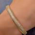 Brazalete abierto con puntas pavé