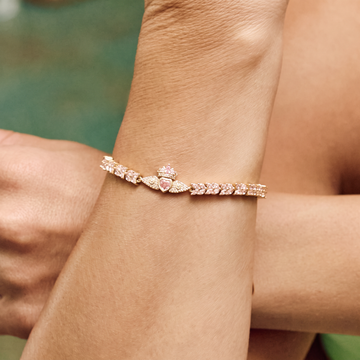 Forme Privé Crown Bracelet in Yellow Gold