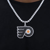 Colgante con el logo oficial de la NHL de los Philadelphia Flyers en oro blanco