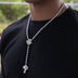 Collar lariat oficial de los Philadelphia Phillies de la MLB en oro blanco