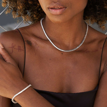 Paquete de collar y pulsera de tenis de diamantes en oro blanco - 3 mm