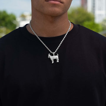 Simple Goat Pendant in White Gold
