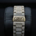 Alpha Era® de 42 mm completamente helado con acento rubí en oro