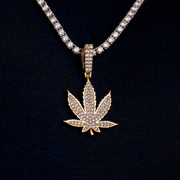 Diamond Weed Leaf Pendant in Yellow Gold