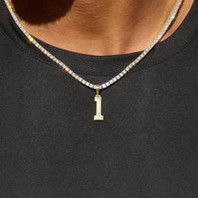Colgante Micro Bloque Numérico en Oro Amarillo