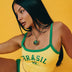 Dije de globo terráqueo giratorio con bandera de Brasil y diamantes en oro amarillo