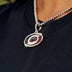 Colgante con el logotipo oficial de los Carolina Hurricanes de la NHL en oro blanco