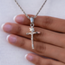 Conjunto de dije de crucifijo y cadena tipo cuerda de 2 mm en oro blanco