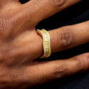 Anillo Curvo con Circonitas en Vermeil de Oro Amarillo