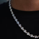 Cadena de tenis con diamantes de talla cuadrada en oro blanco