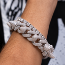 Cadena de eslabones con remaches de punta y diamantes de imitación en oro blanco