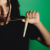 Collectible King Joint Holder Pendant in Yellow Gold