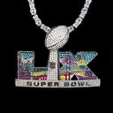 Colgante grande oficial con logo de la NFL Super Bowl LX de 2026 helado en oro blanco