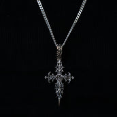 Motivo Drago Cross Pendant
