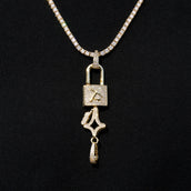 Lock and Key Set Pendant in Yellow Gold